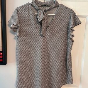 Adrianna Papell Black and White Geometric Blouse